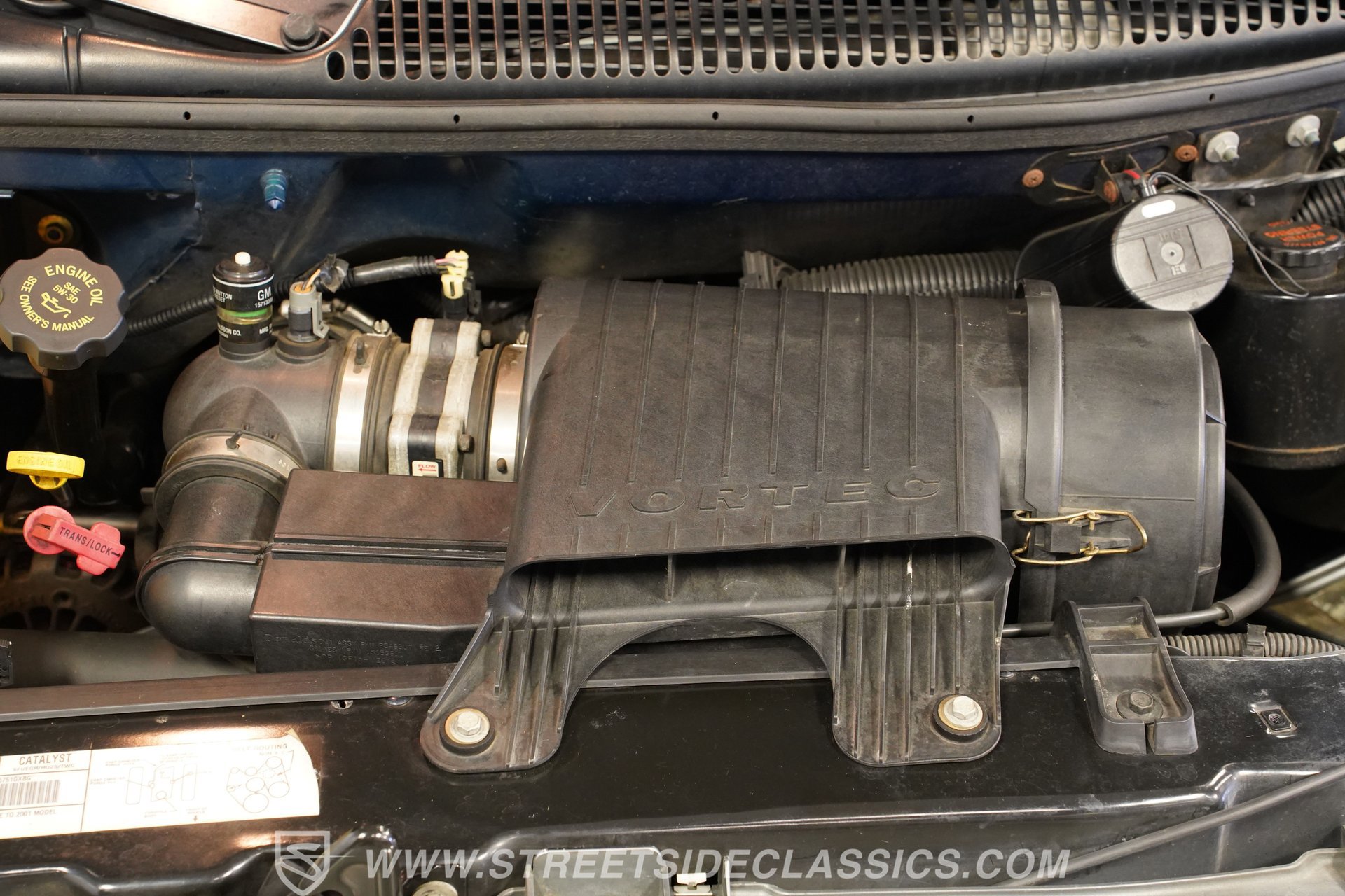 Used 2001 Chevrolet Express 1500 w/ Preferred Equipment Group 3 image 35