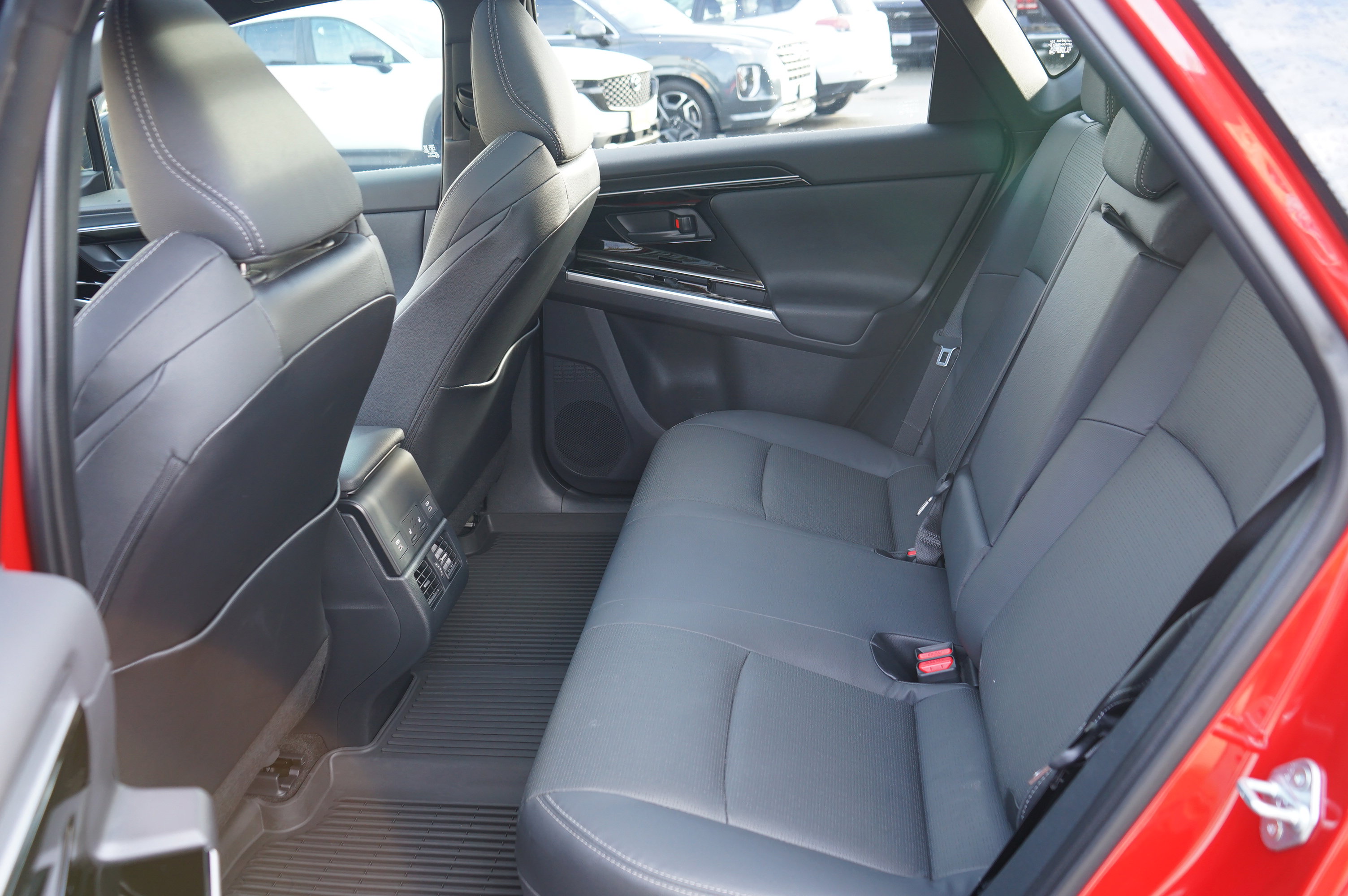 Used 2024 Subaru Solterra Touring image 20