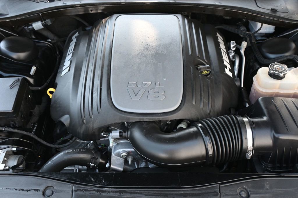 Used 2022 Dodge Charger R/T w/ Performance Handling Group image 14