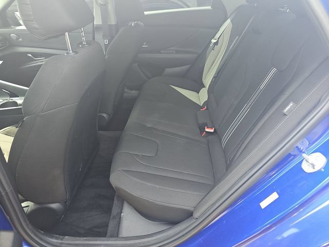 Used 2024 Hyundai Elantra SEL w/ Convenience Package FWD image 17