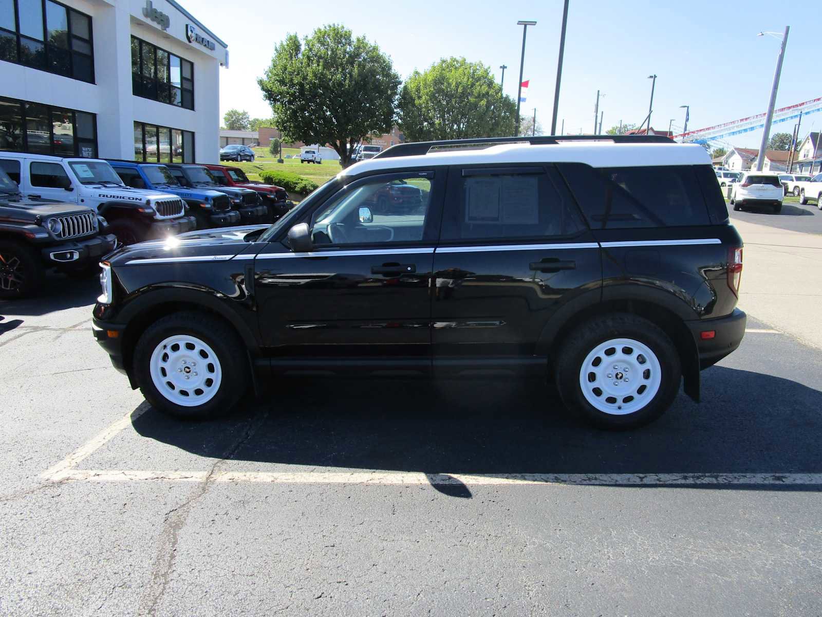 Used 2024 Ford Bronco Sport Heritage w/ Heritage Convenience Package image 8