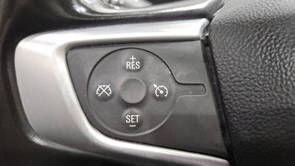 Used 2019 GMC Acadia SLT w/ Black Edition image 19