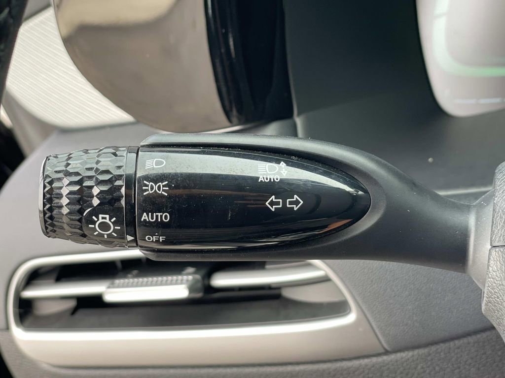 Used 2025 Hyundai Palisade XRT FWD image 19