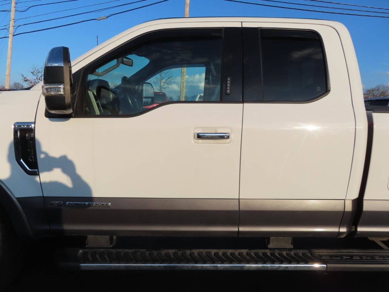 Used 2021 Ford F350 Lariat w/ Chrome Package image 15