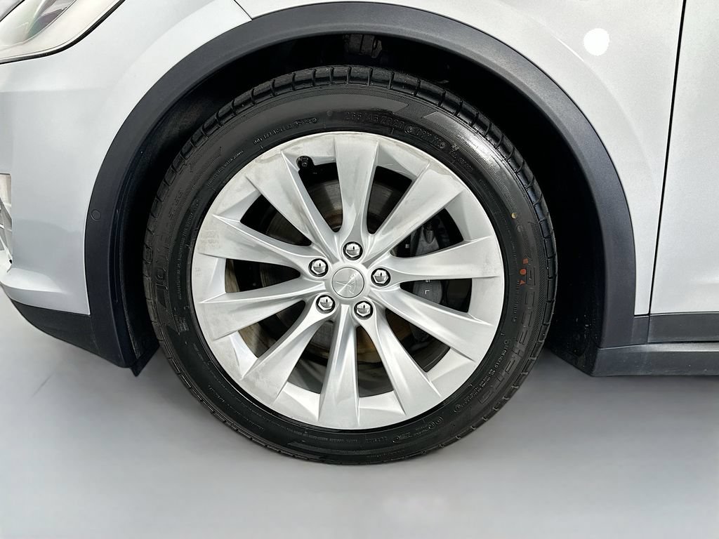 Used 2016 Tesla Model X 90D AWD/4WD image 38