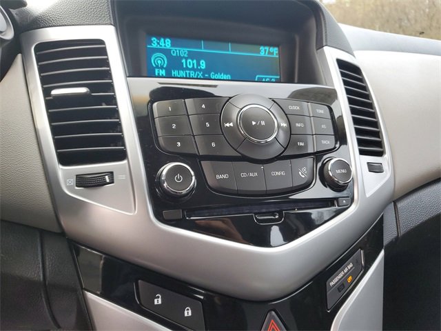 Used 2011 Chevrolet Cruze LS image 18