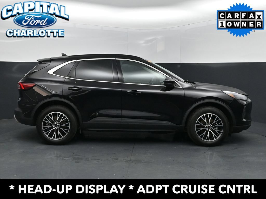 Used 2026 Ford Escape SE w/ PHEV Premium Package FWD image 9