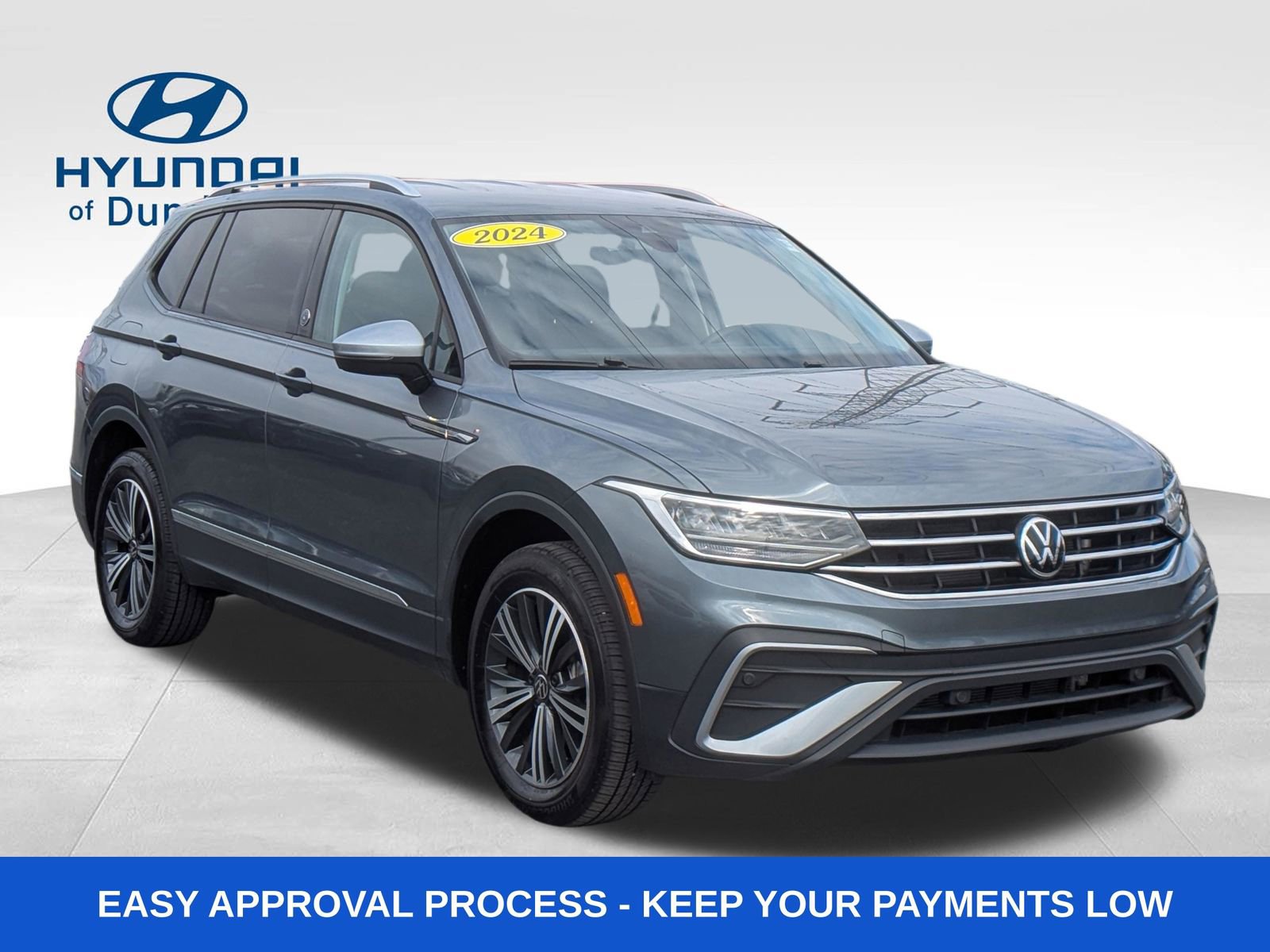 Used 2024 Volkswagen Tiguan Wolfsburg Edition image 10