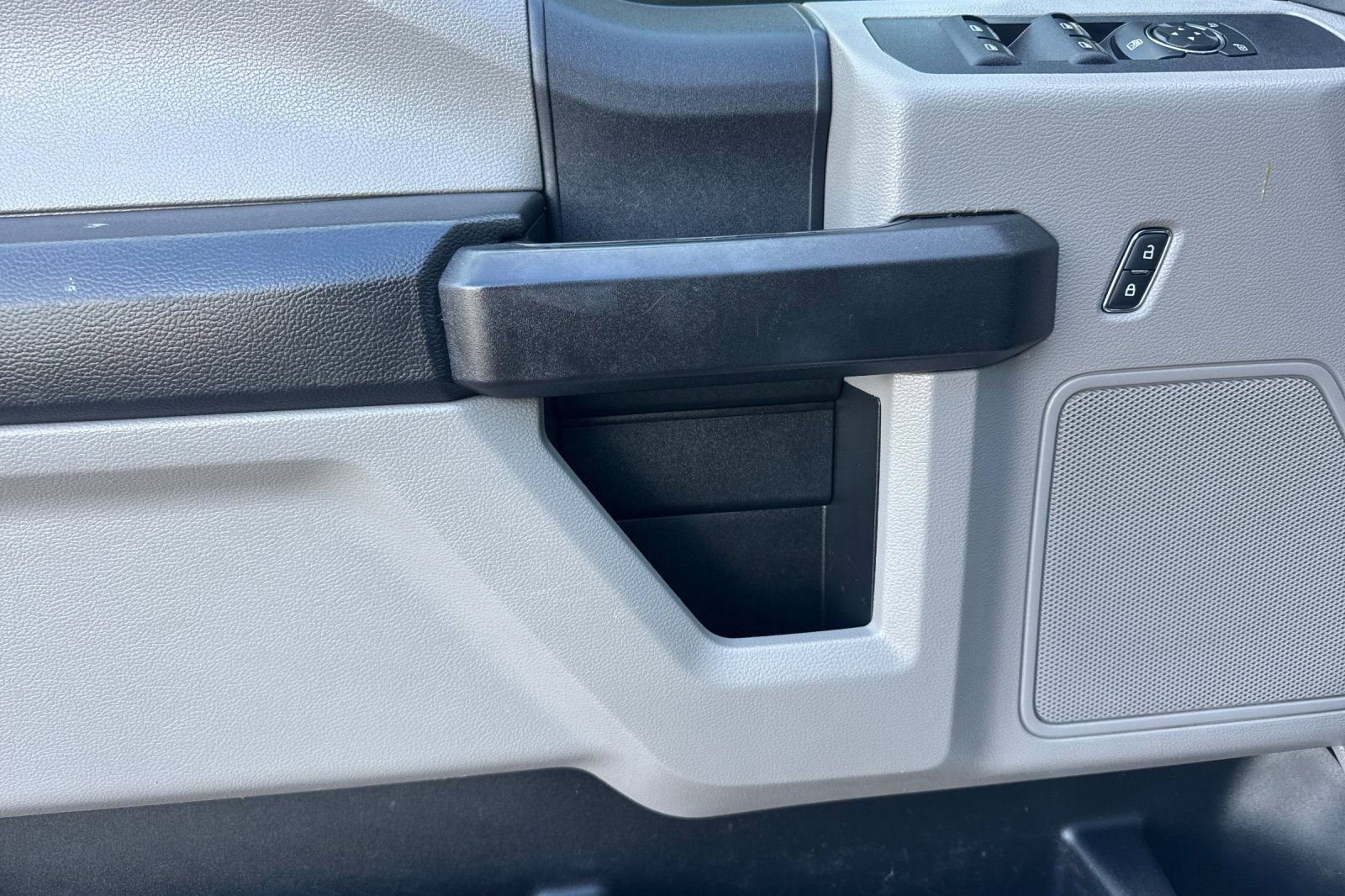 Used 2019 Ford F250 XL w/ Power Equipment Group image 11