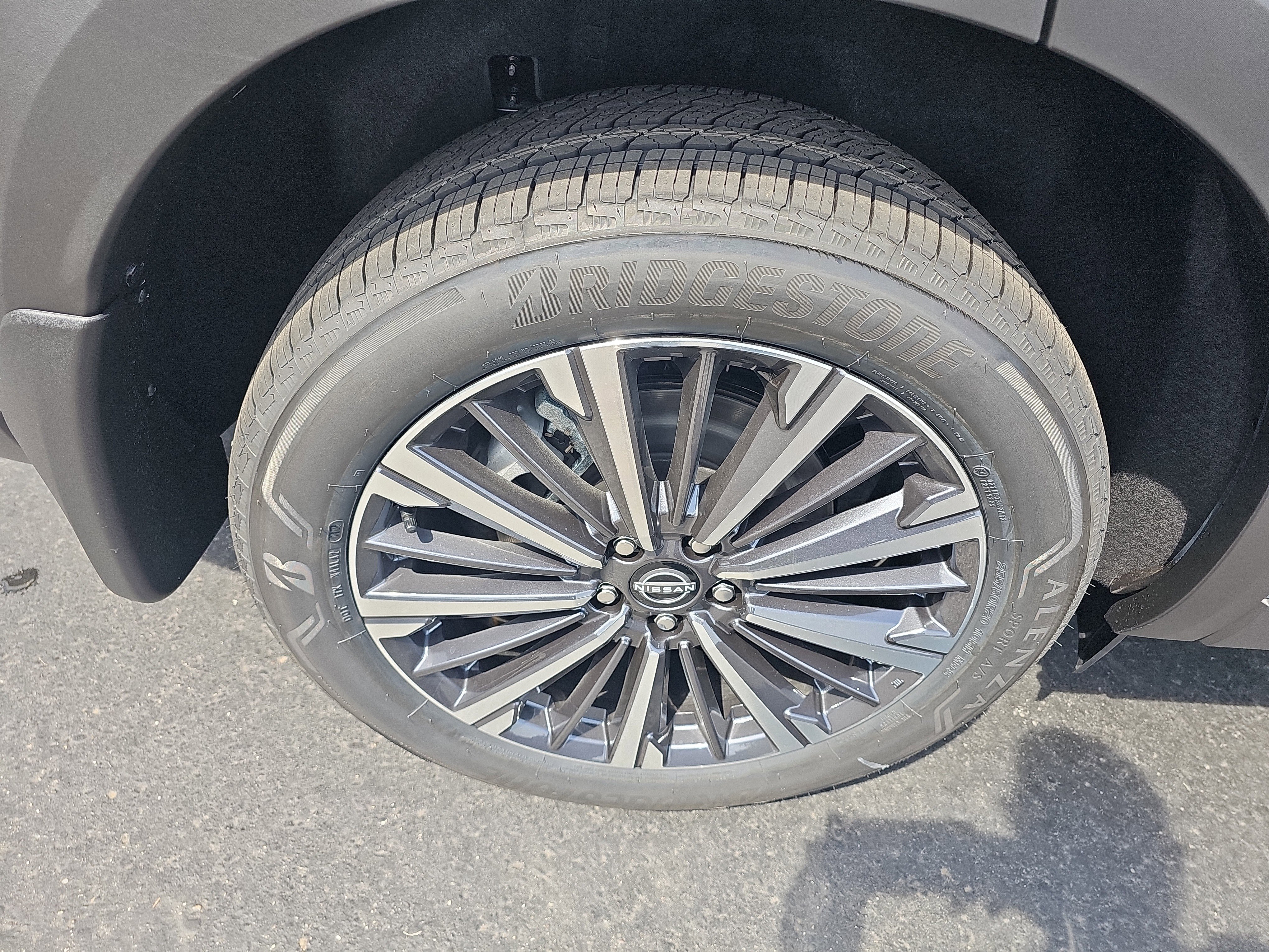 New 2026 Nissan Pathfinder Platinum AWD/4WD image 28