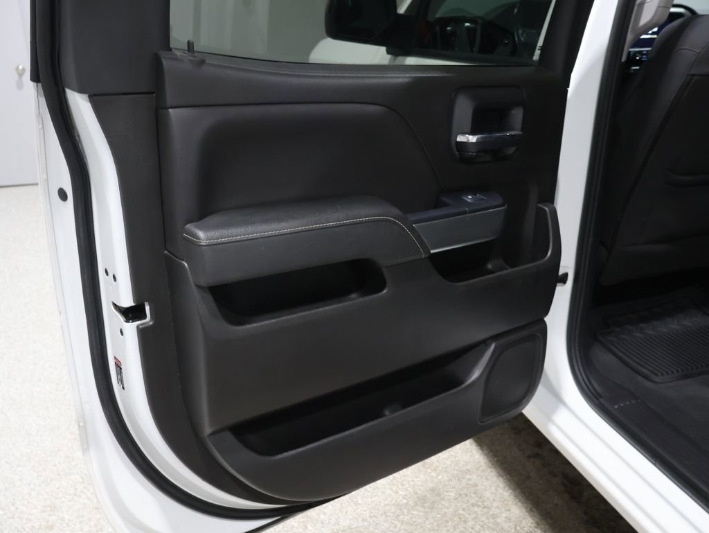 Used 2018 Chevrolet Silverado 1500 LT w/ All Star Edition image 20