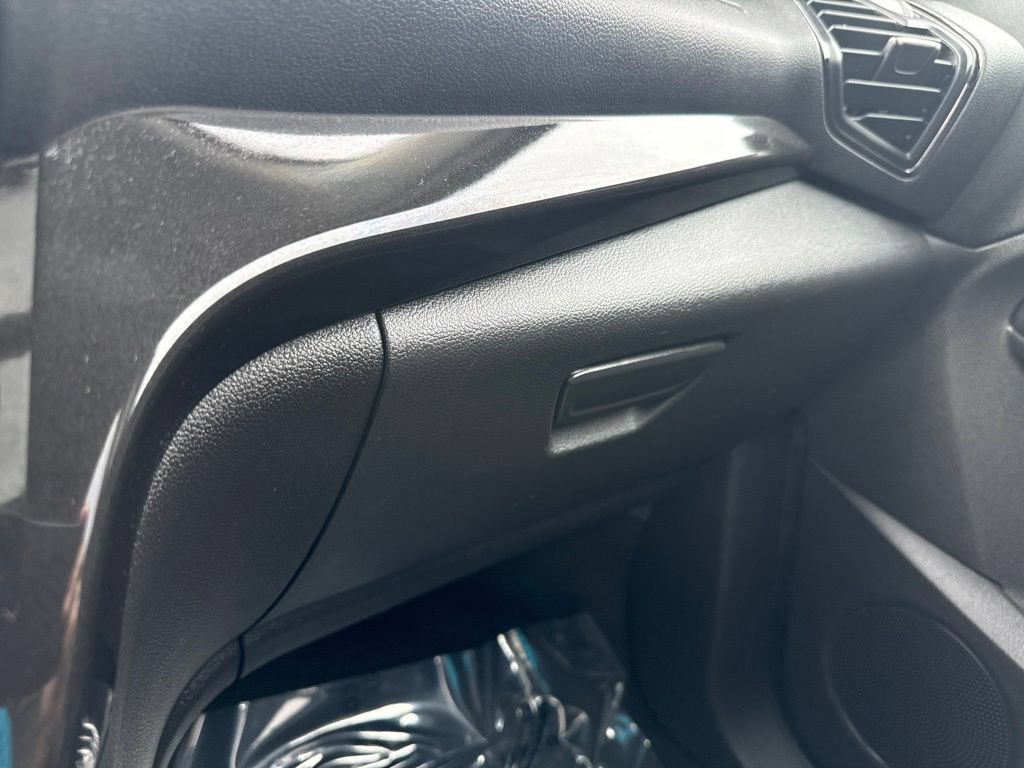 Used 2017 Ford Escape Titanium AWD/4WD image 29
