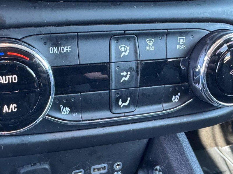 Used 2022 Chevrolet TrailBlazer LT w/ Convenience Package image 21