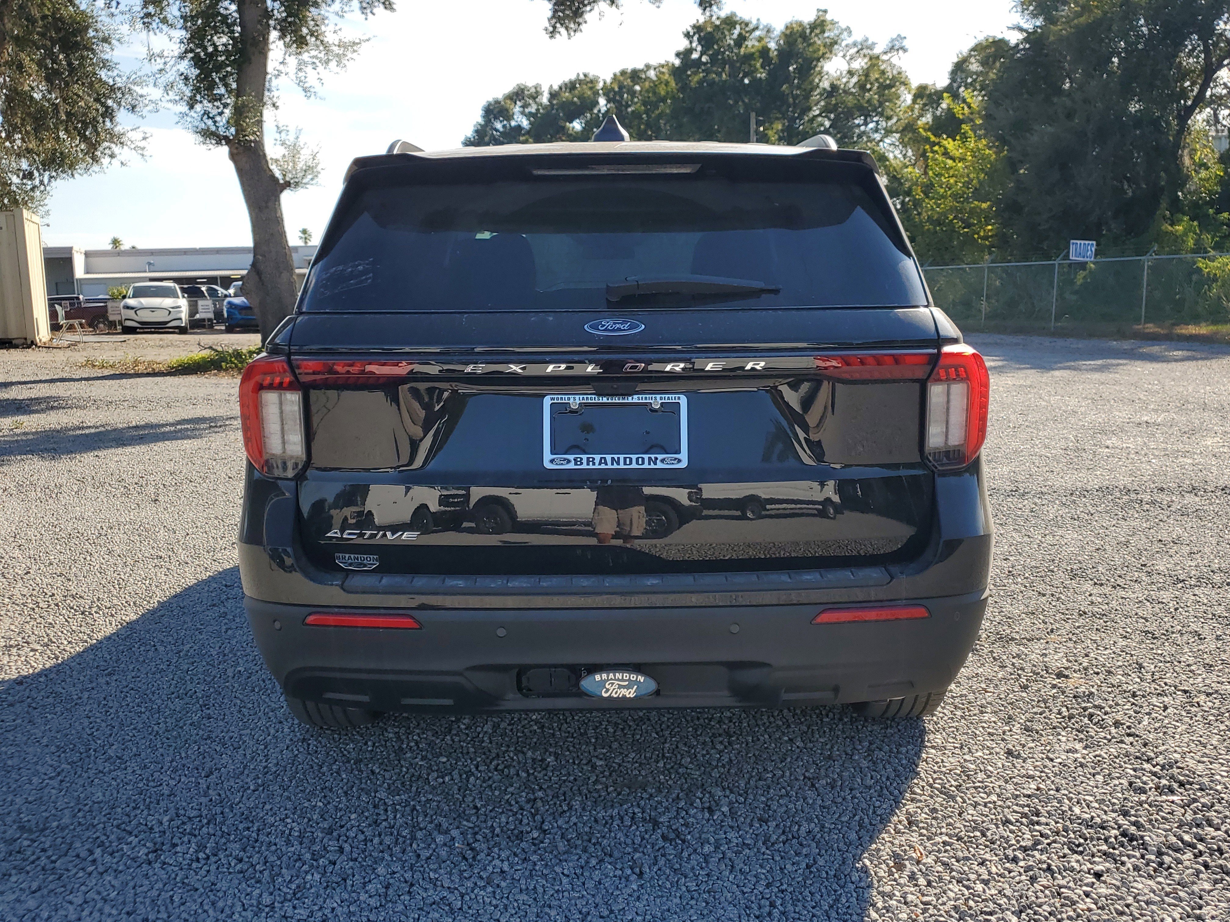 New 2026 Ford Explorer Active image 8