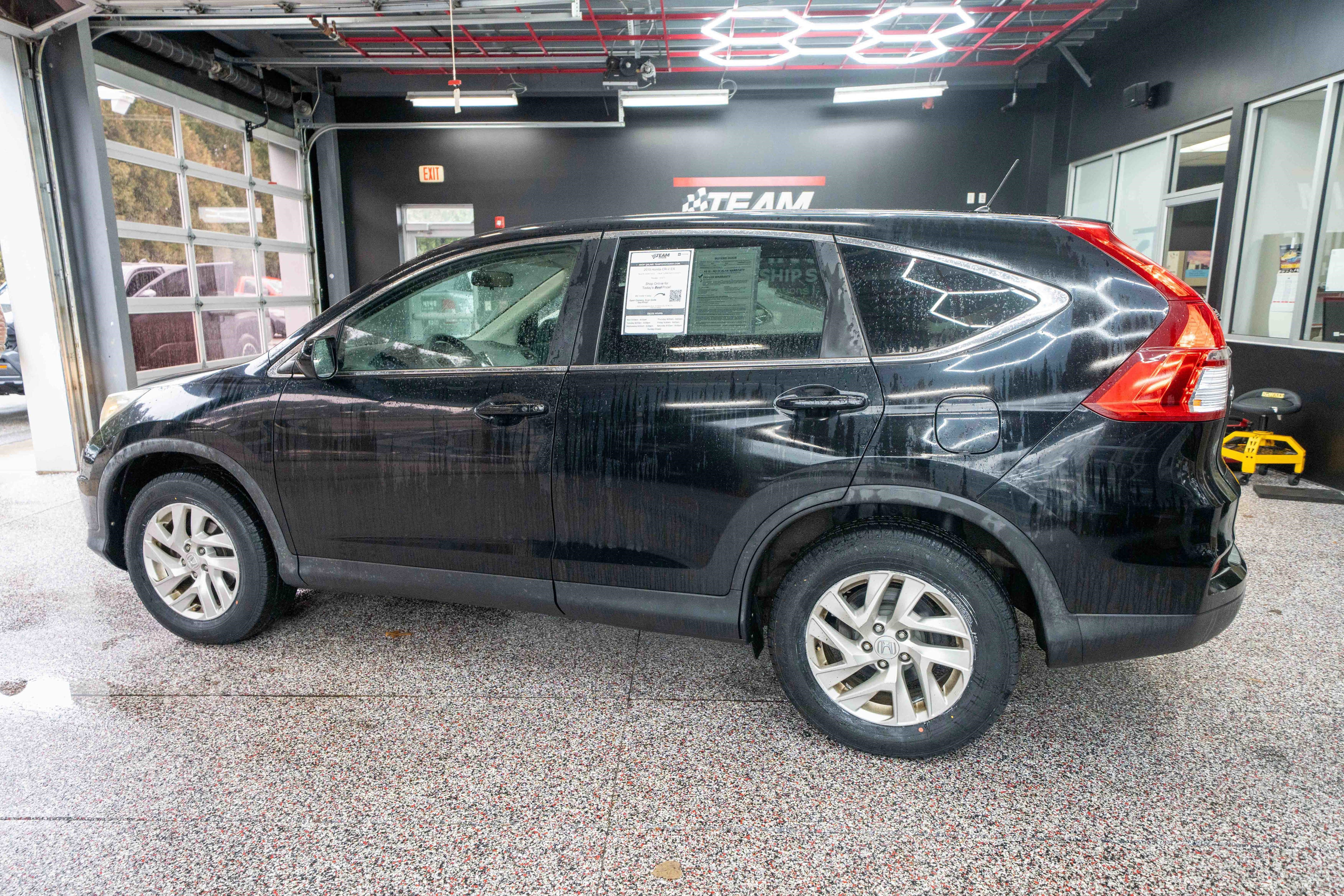 Used 2015 Honda CR-V EX image 2