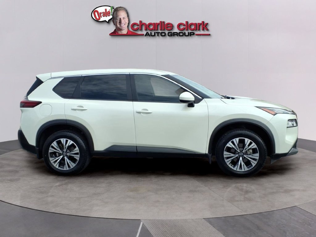 Used 2023 Nissan Rogue SV FWD image 6