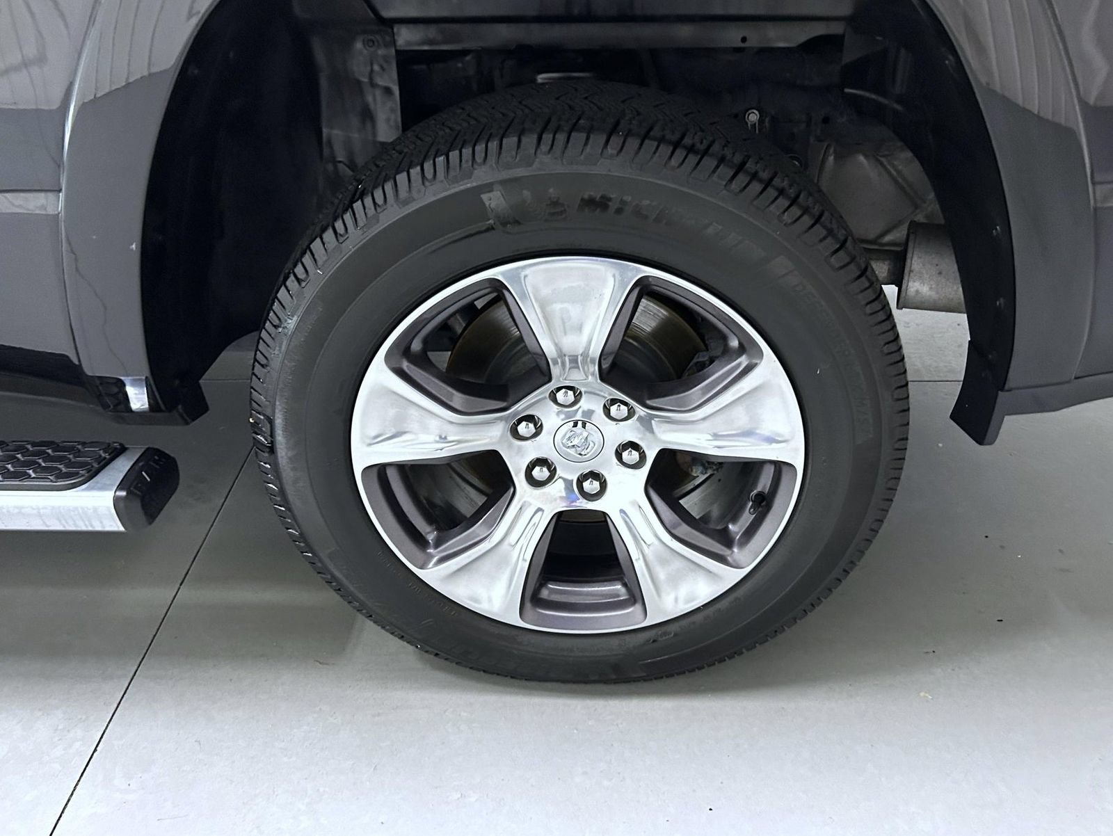 Used 2020 RAM 1500 Laramie AWD/4WD image 22