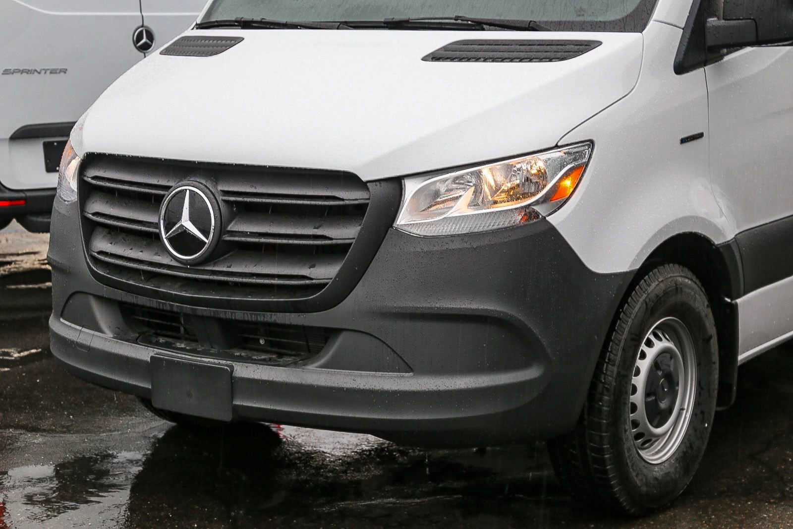 New 2024 Mercedes-Benz eSprinter 170 Cargo image 7