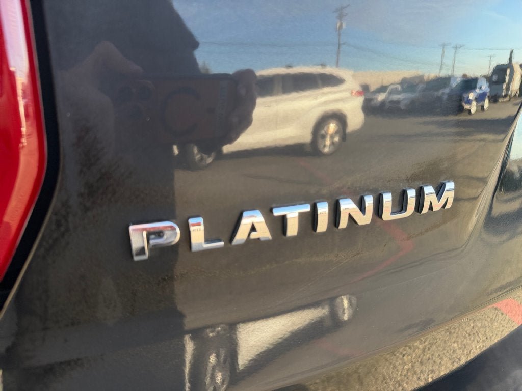 Used 2017 Ford Explorer Platinum AWD/4WD image 36