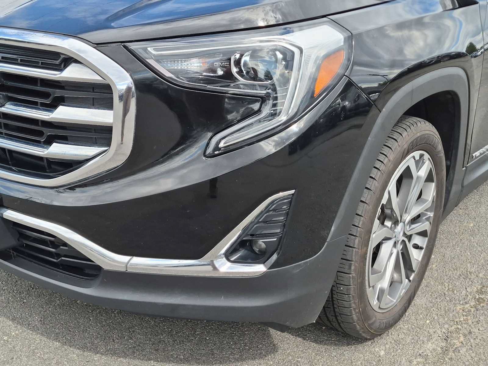 Used 2019 GMC Terrain SLT w/ Preferred Package AWD/4WD image 11