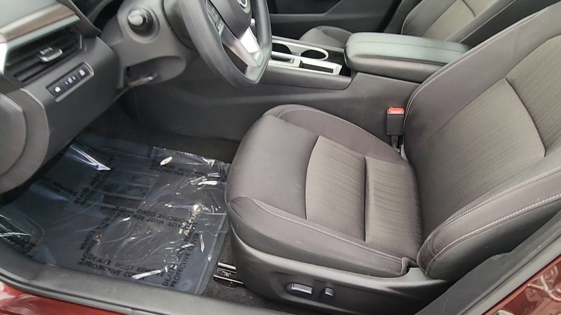 Used 2024 Nissan Altima 2.5 SV FWD image 31