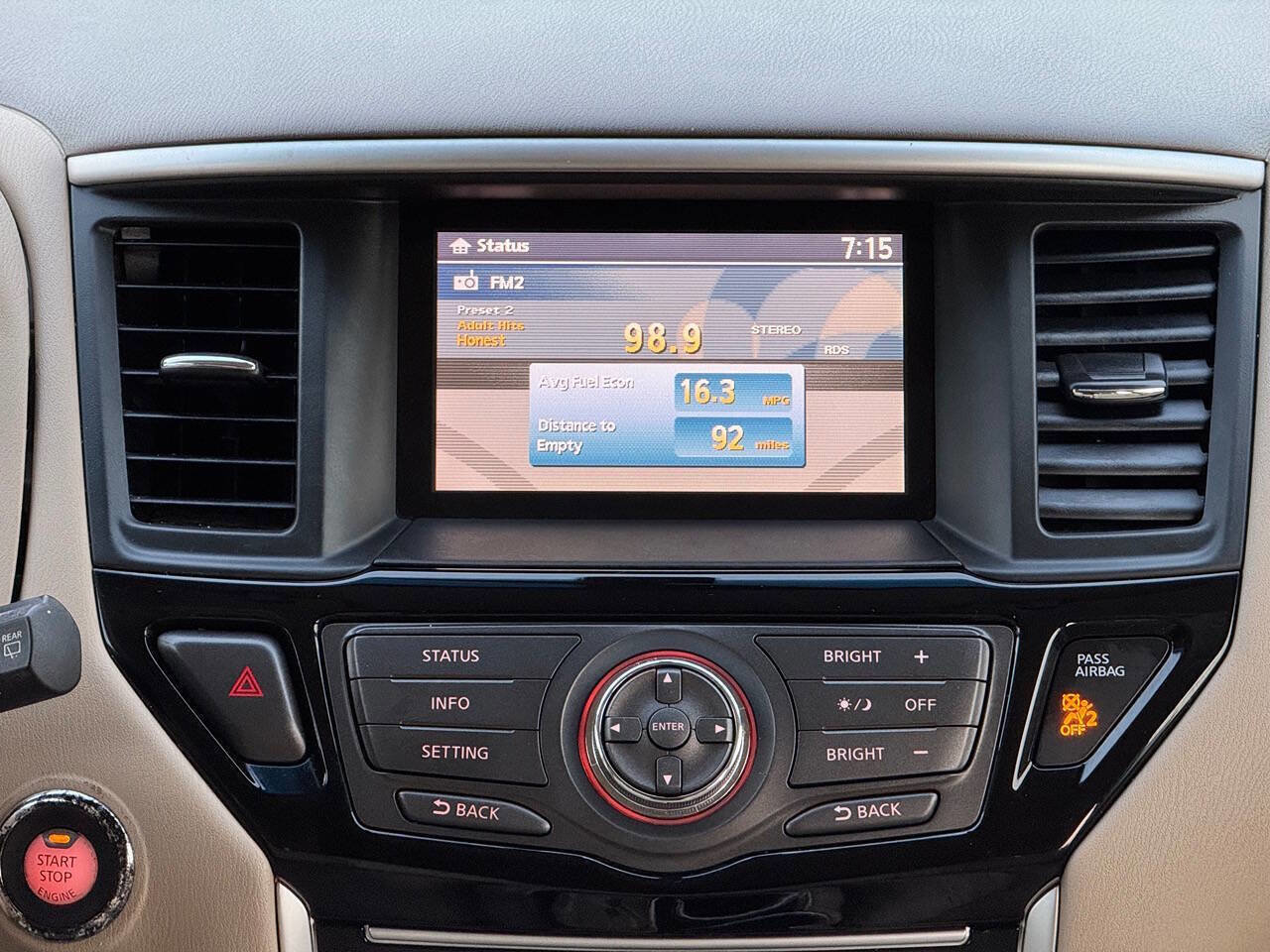 Used 2014 Nissan Pathfinder SV image 24