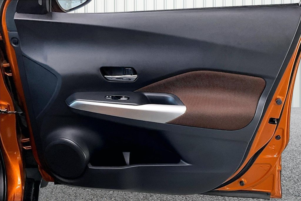 Used 2020 Nissan Kicks SR w/ Exterior Package FWD image 27