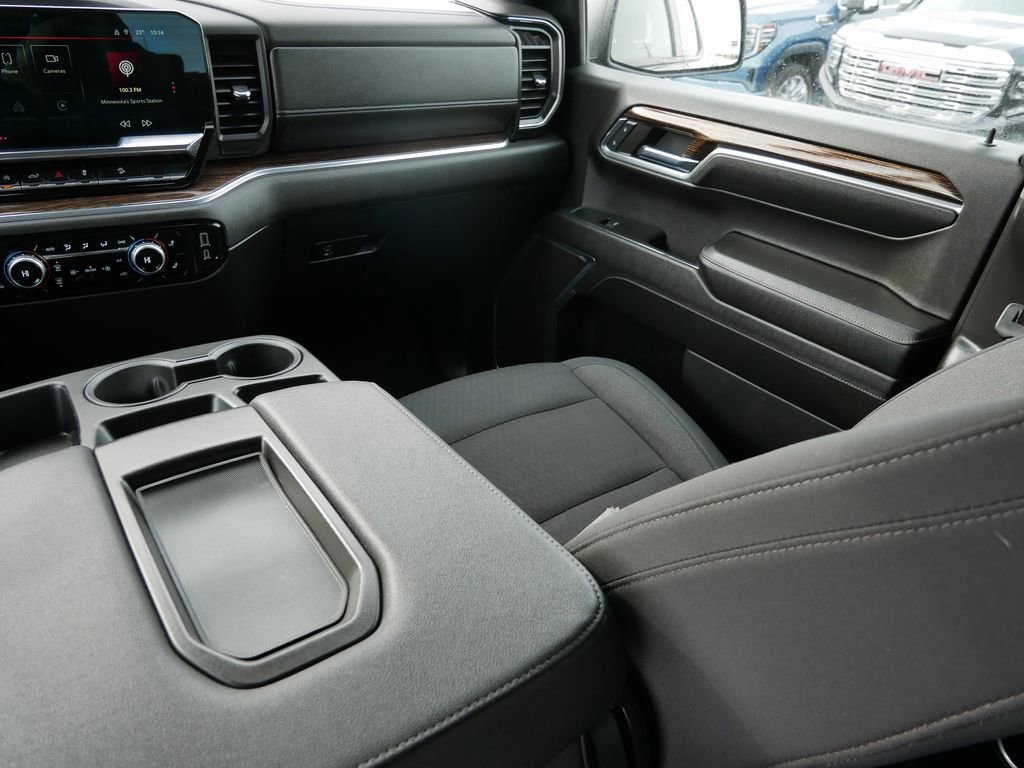 Used 2024 GMC Sierra 1500 Elevation image 15