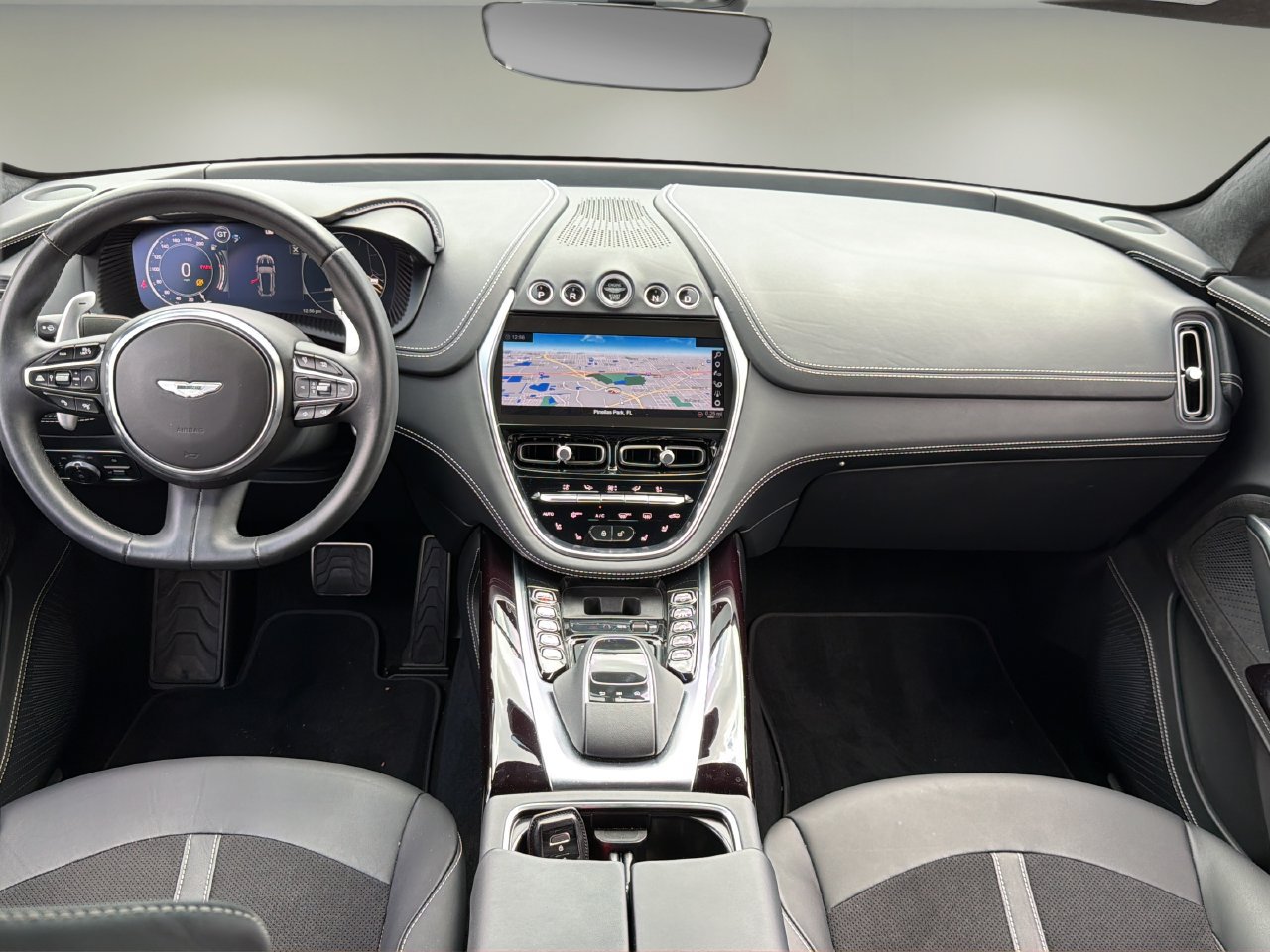 Used 2024 Aston Martin DBX AWD/4WD image 14