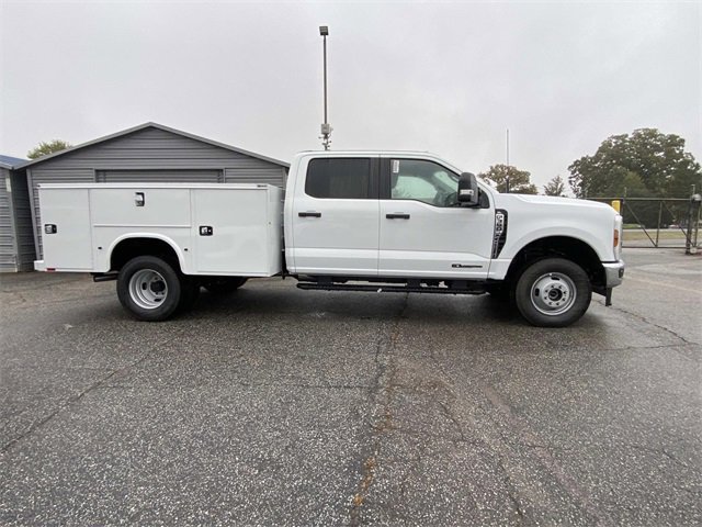 New 2026 Ford F350 XL w/ XL Chrome Package image 2