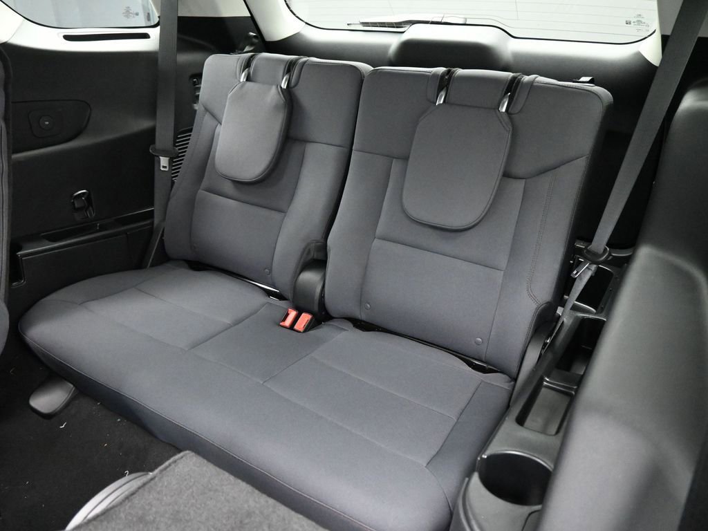 New 2025 Ford Explorer Active image 21