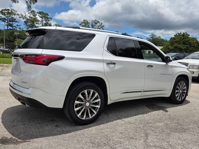 Used 2023 Chevrolet Traverse Premier FWD image 7