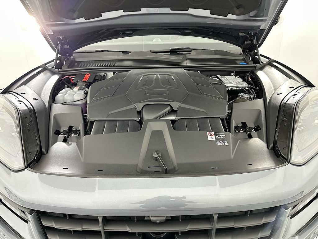 New 2026 Porsche Cayenne AWD/4WD image 31