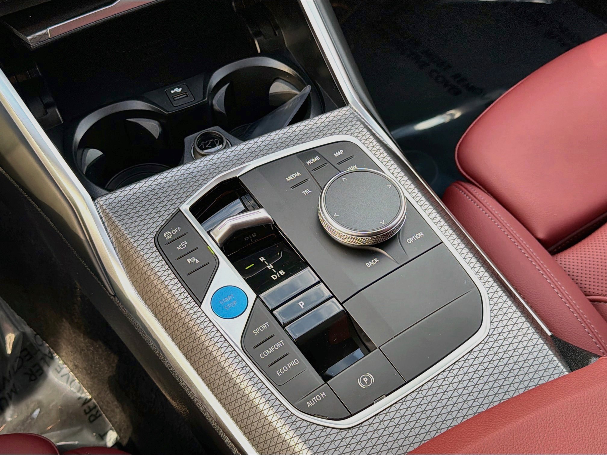 Used 2026 BMW i4 eDrive40 w/ Parking Assistance Package RWD image 28