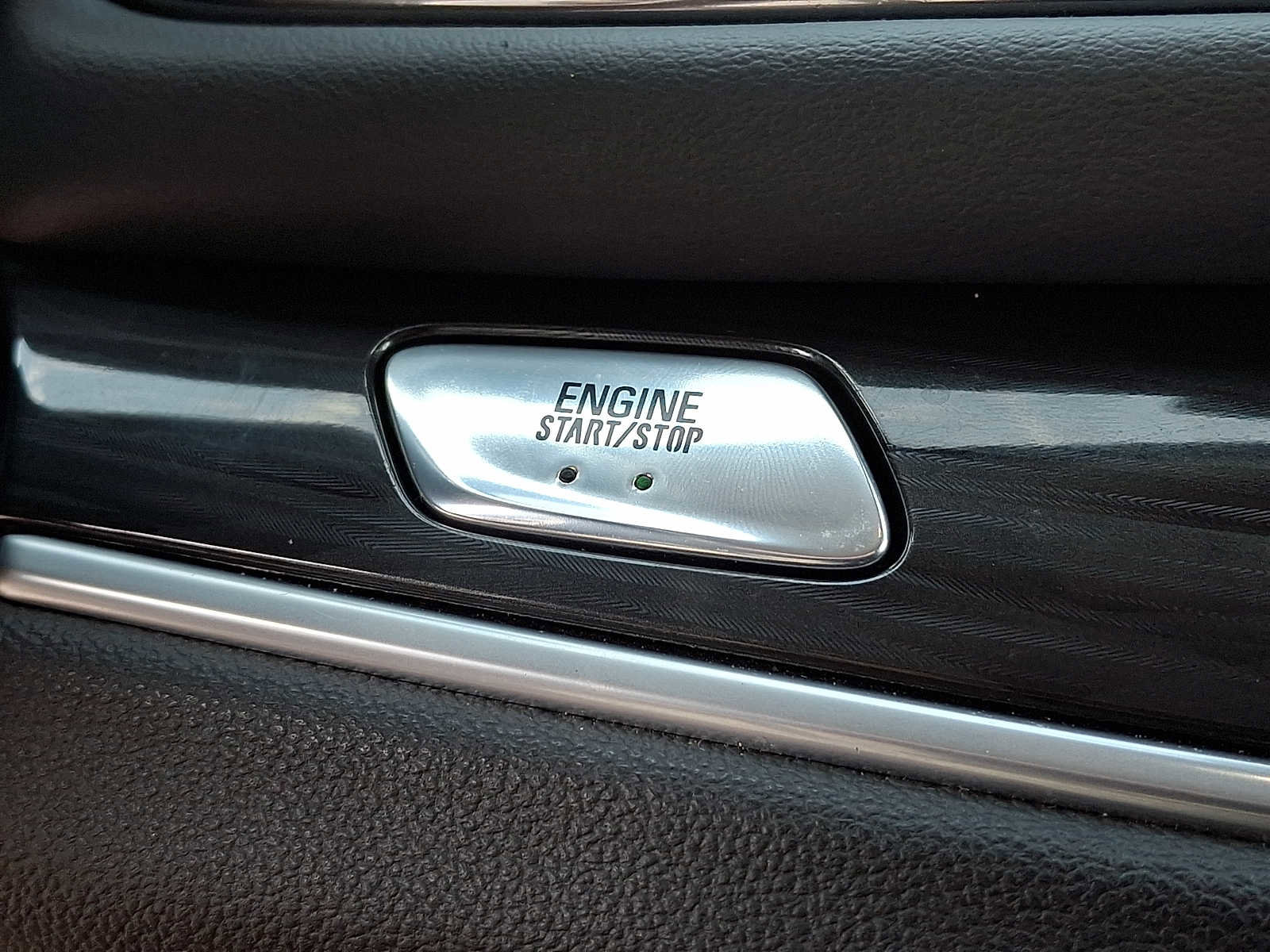 Certified 2021 Buick Enclave Premium w/ Sun and Sites Package image 26