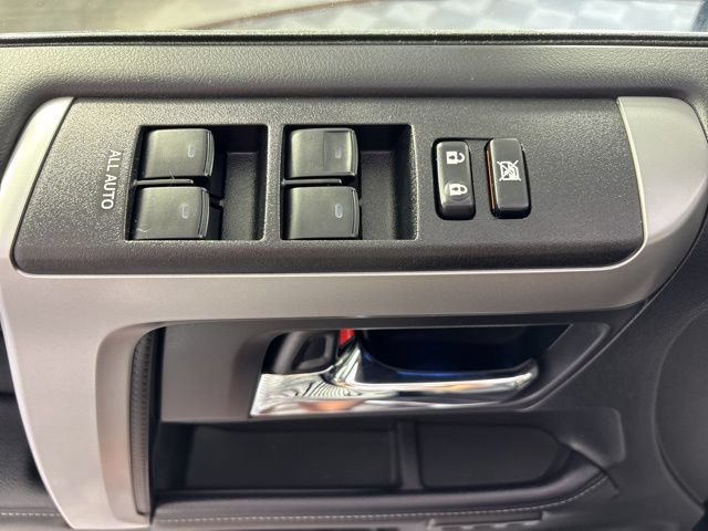 Used 2023 Toyota 4Runner Limited AWD/4WD image 4
