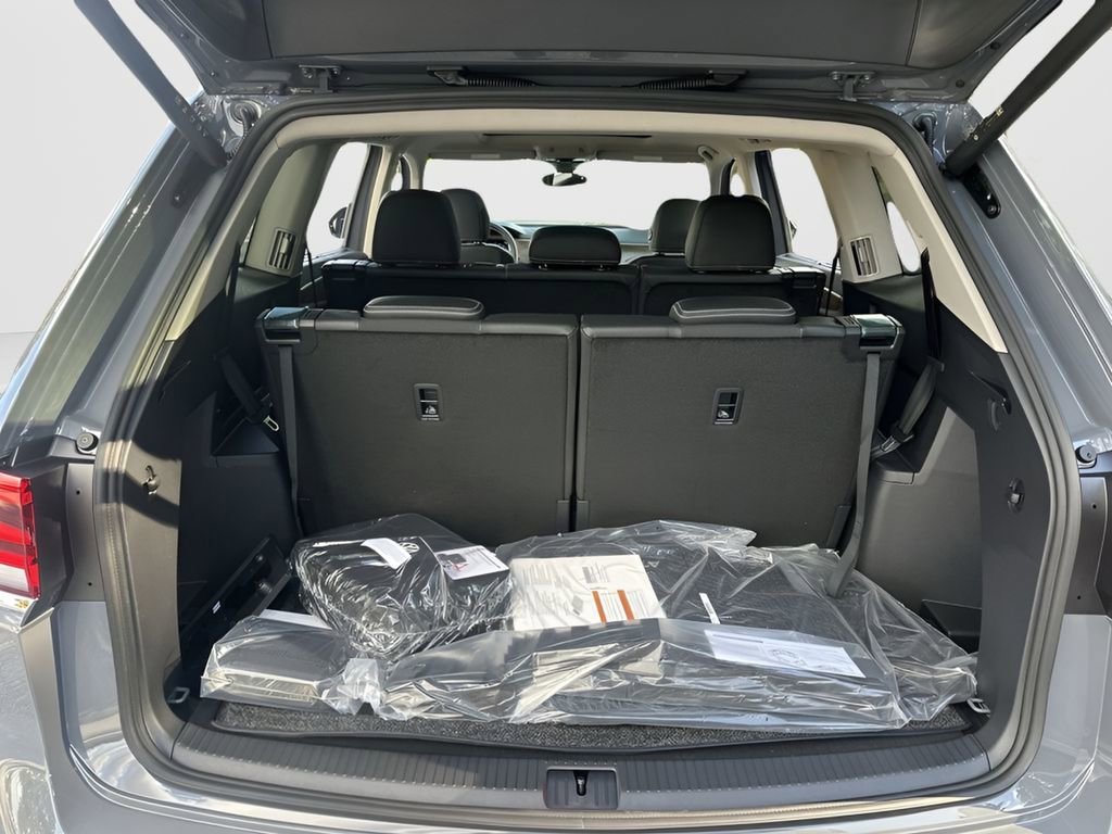 New 2026 Volkswagen Atlas SE image 25