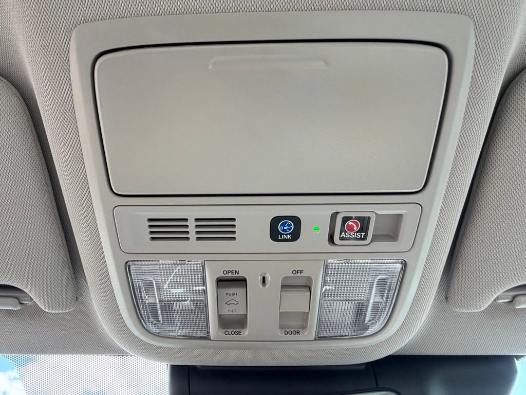 Used 2022 Honda Accord Touring image 30