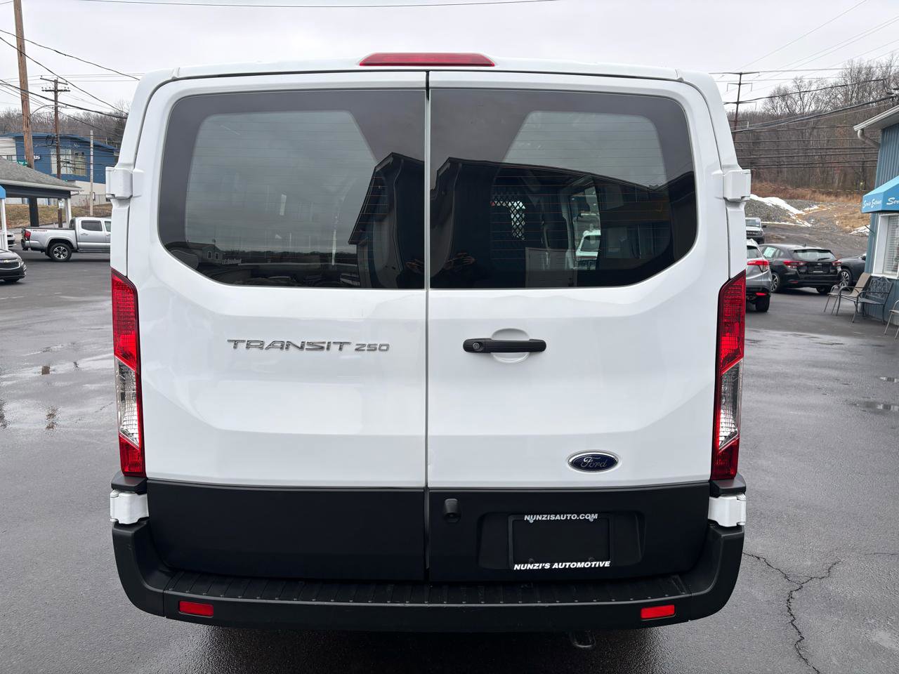 Used 2024 Ford Transit 250 Low Roof w/ Exterior Upgrade Package RWD image 4