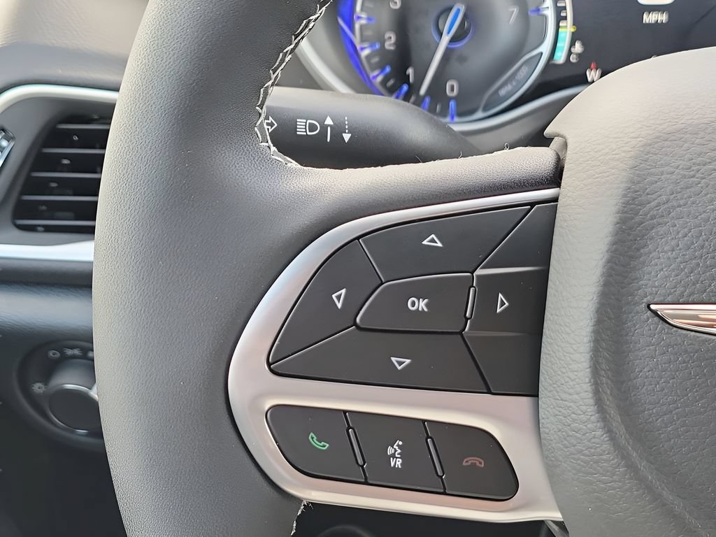 New 2026 Chrysler Voyager LX FWD image 34