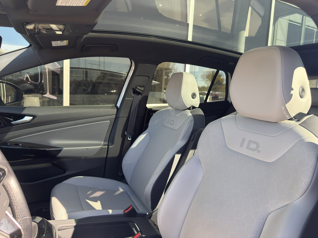 Used 2022 Volkswagen ID.4 Pro S image 8