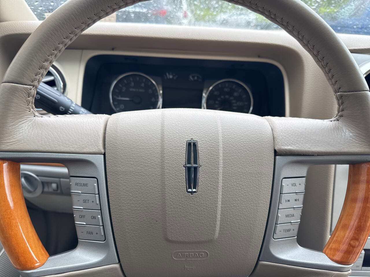 Used 2006 Lincoln Zephyr image 34