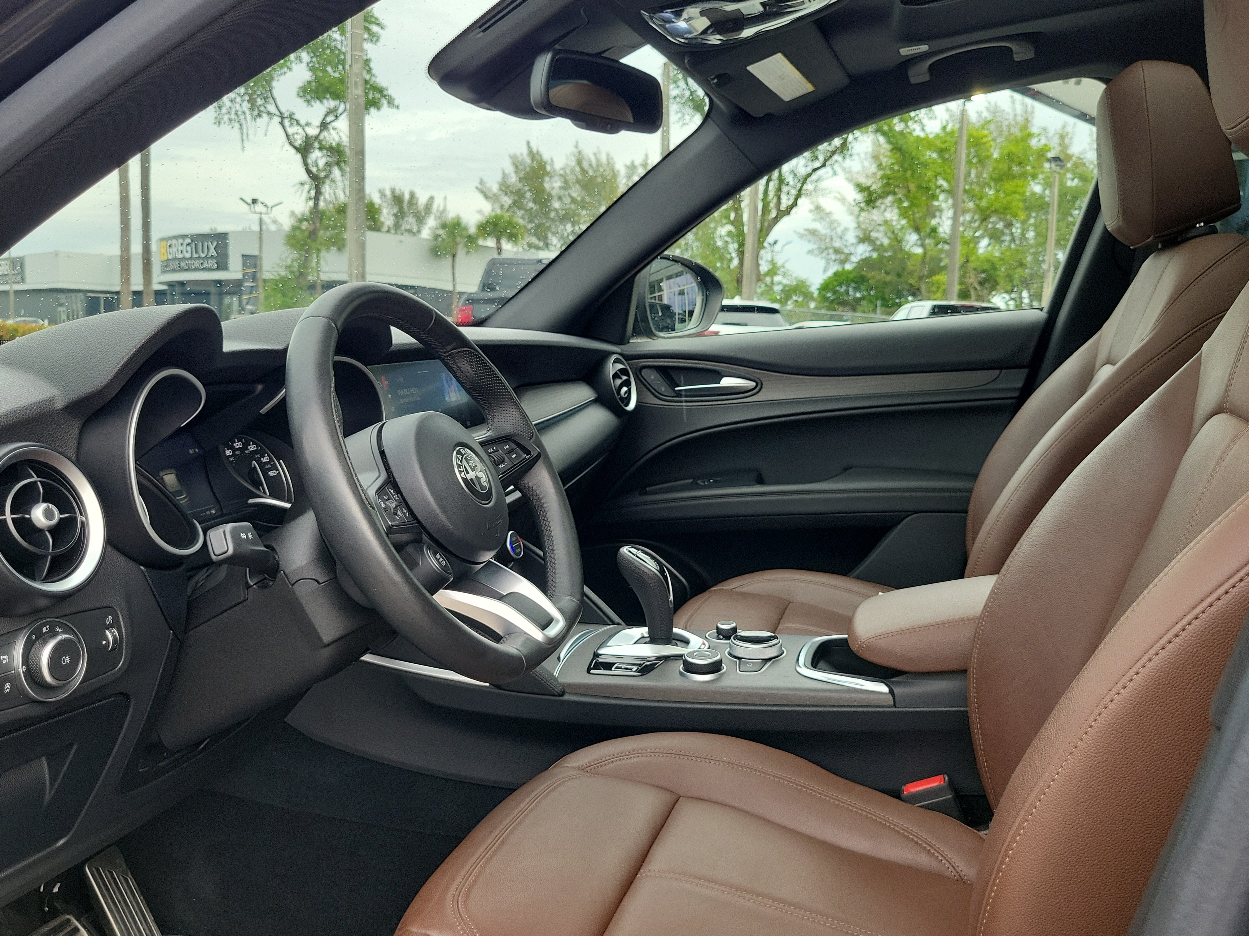 Used 2022 Alfa Romeo Stelvio Ti AWD/4WD image 12