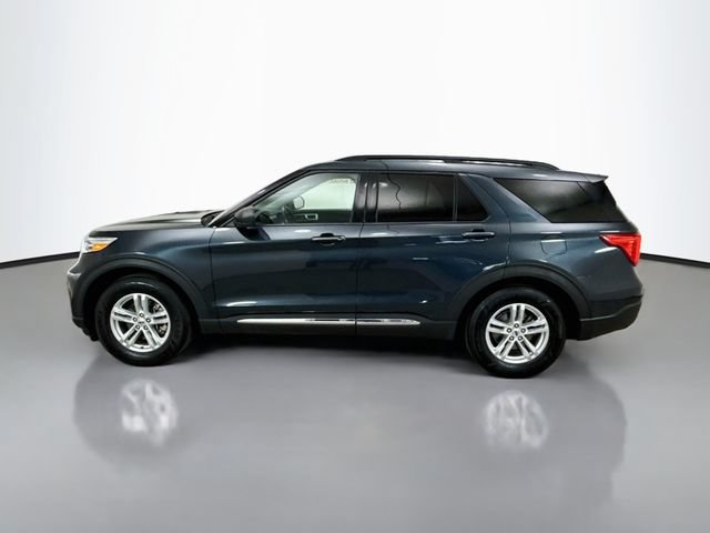 Used 2022 Ford Explorer XLT w/ Equipment Group 202A RWD image 4