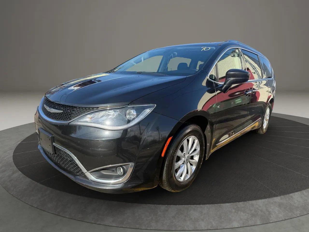 Used 2018 Chrysler Pacifica Touring-L