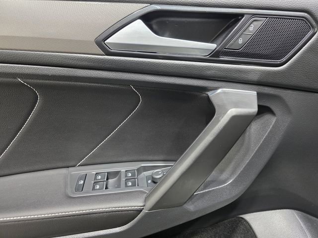 Certified 2022 Volkswagen Tiguan SE image 12