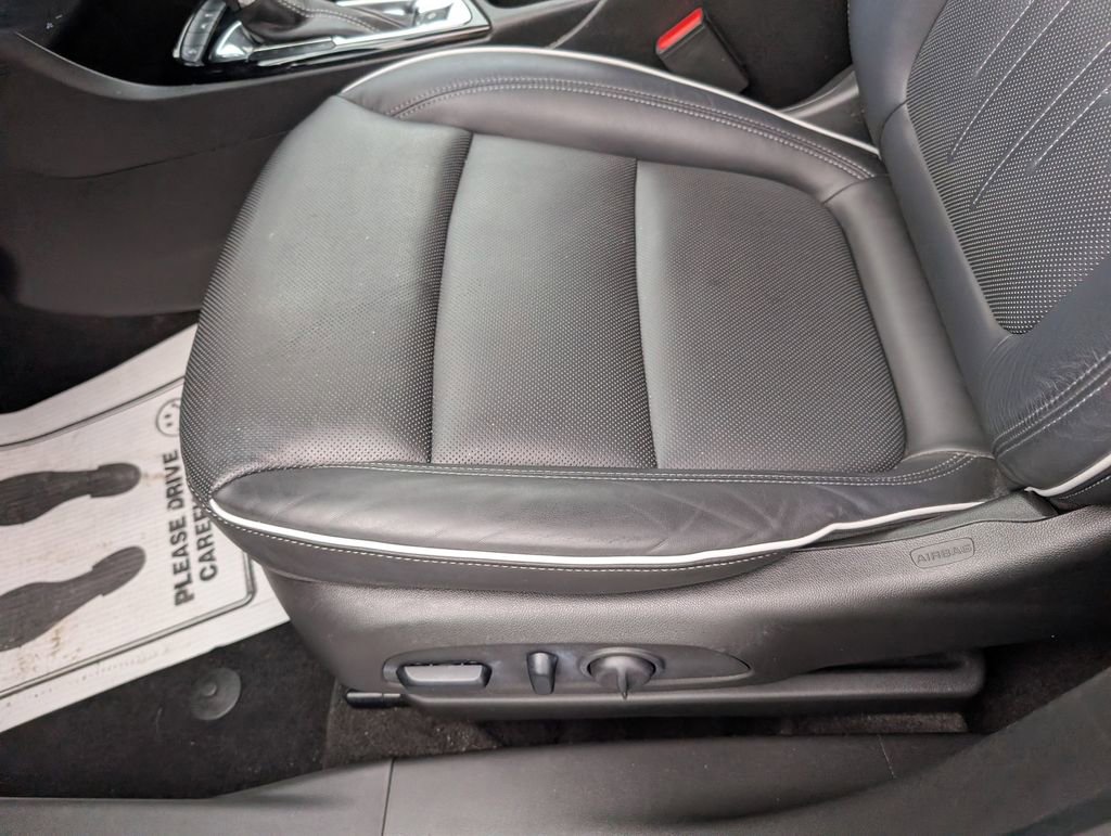 Used 2024 Buick Encore GX Avenir w/ Avenir Convenience Package FWD image 21