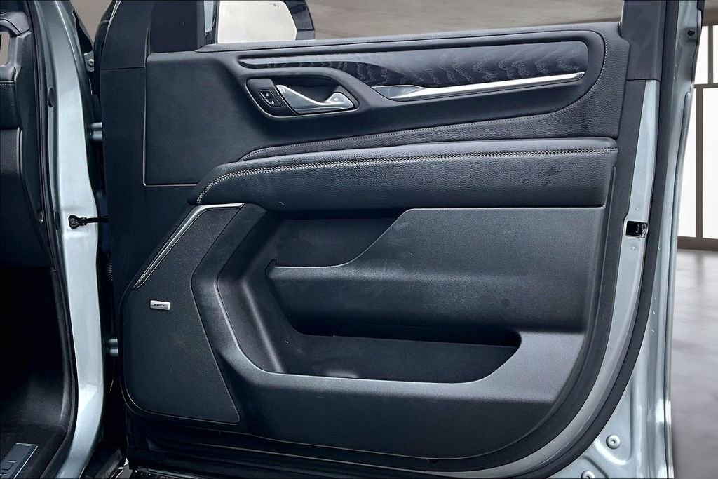 Used 2024 GMC Yukon XL Denali image 29