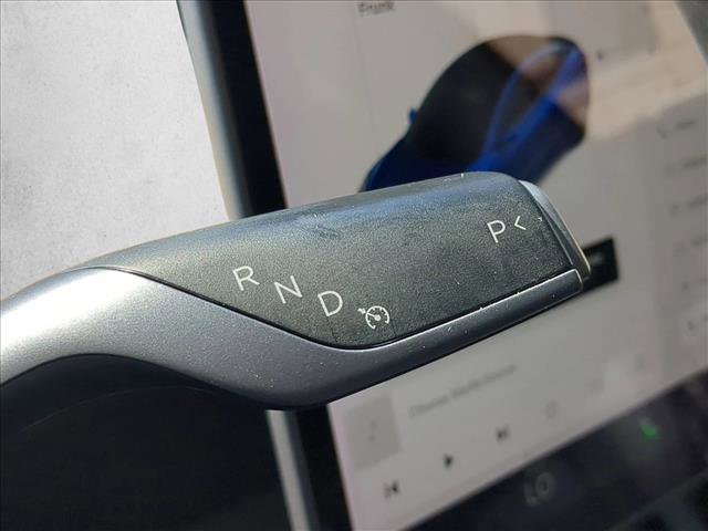 Used 2021 Tesla Model 3 Standard Range Plus image 12