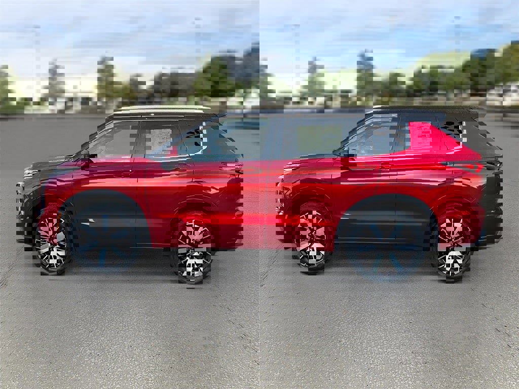 New 2025 Mitsubishi Outlander SEL image 3